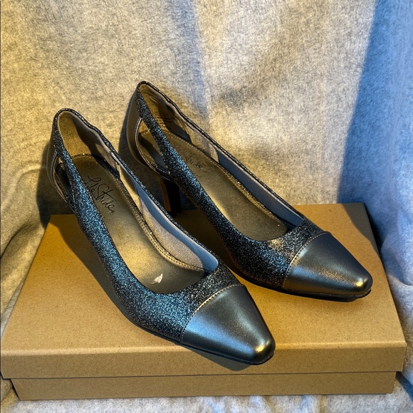life strides Shoes - Glitter Heels